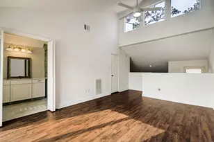 902 Memorial Village Dr, Houston, TX 77024 - Photo 6
