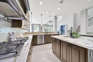 6718 Sotoria Ln, Sugar Land, TX 77479 - Photo 10