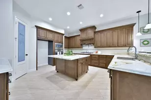 6718 Sotoria Ln, Sugar Land, TX 77479 - Photo 8