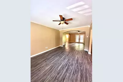 5830 Effingham Drive, Houston, TX 77035 - Photo 2