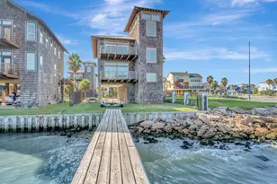 606 2nd St, Seabrook, TX 77586 - Photo 1