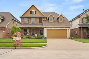 4910 E Meadow Dr, Deer Park, TX 77536 - Photo 2