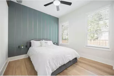 214 Welch Street, Houston, TX 77006 - Photo 8