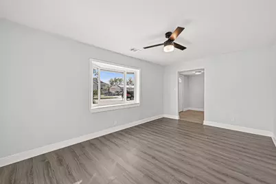 4729 Paradise Lane, Houston, TX 77048 - Photo 8