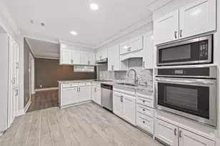 4729 Paradise Ln, Houston, TX 77048 - Photo 36