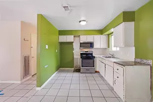 1911 Thonig Rd, Houston, TX 77055 - Photo 6