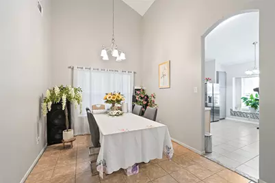 9439 Crystal Cove Circle, Houston, TX 77070 - Photo 6