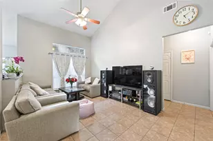 9439 Crystal Cove Cir, Houston, TX 77070 - Photo 8