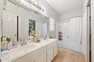 9439 Crystal Cove Cir, Houston, TX 77070 - Photo 16