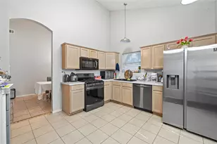 9439 Crystal Cove Cir, Houston, TX 77070 - Photo 10