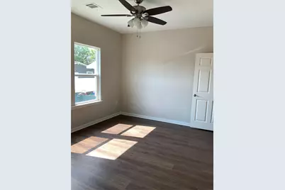 323 E Murrill Street, Baytown, TX 77520 - Photo 24