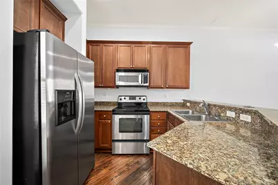 202 McGowen Street #F, Houston, TX 77006 - Photo 10