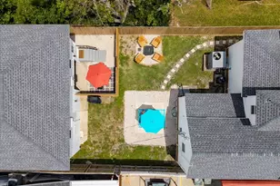 3624 Ave S 1/2, Galveston, TX 77550 - Photo 4