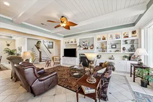 102 Bamaku Bend, Tiki Island, TX 77554 - Photo 4