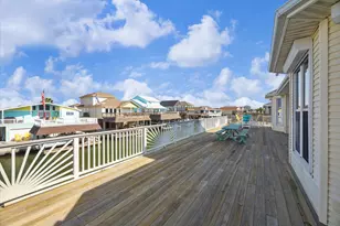 102 Bamaku Bend, Tiki Island, TX 77554 - Photo 14