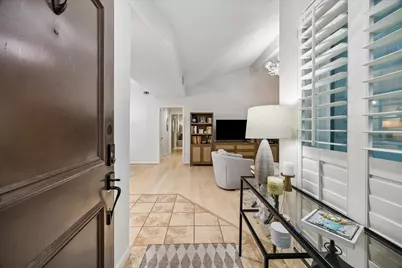 11711 Memorial Drive #258, Houston, TX 77024 - Photo 2