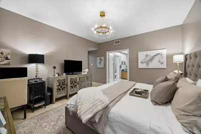 11711 Memorial Drive #258, Houston, TX 77024 - Photo 10