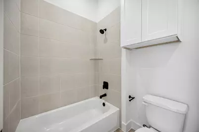 8107 Calhoun Road, Houston, TX 77033 - Photo 22