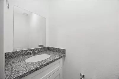 1056 North Ln #A, Houston, TX 77088 - Photo 6