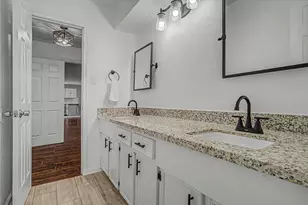 2901 Castle Ct, Pearland, TX 77581 - Photo 30