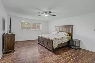 2901 Castle Ct, Pearland, TX 77581 - Photo 20