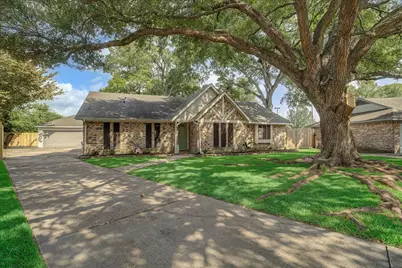 2901 Castle Court, Pearland, TX 77581 - Photo 1