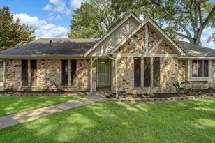 2901 Castle Ct, Pearland, TX 77581 - Photo 40