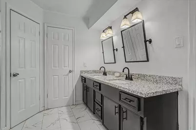 2901 Castle Court, Pearland, TX 77581 - Photo 24