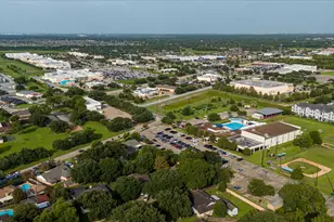 2901 Castle Ct, Pearland, TX 77581 - Photo 48