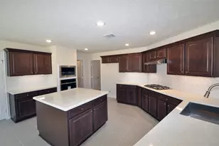 2210 Fortuna Dr, League City, TX 77539 - Photo 18