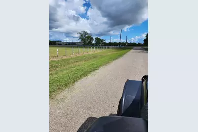 405 Strawberry Street, League City, TX 77573 - Photo 4