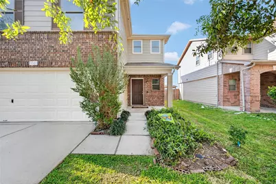 1010 Larks Trace Lane, Houston, TX 77090 - Photo 2