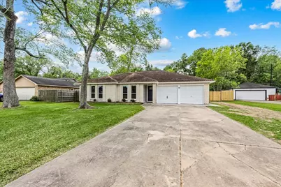 78 Shady Oak Court, Alvin, TX 77511 - Photo 36