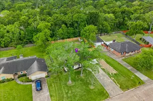 78 Shady Oak Ct, Alvin, TX 77511 - Photo 42