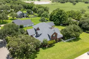 123 Northwood, Cuero, TX 77954 - Photo 2