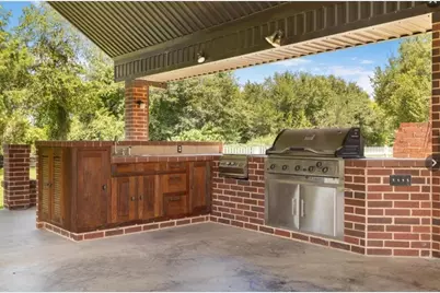 123 Northwood, Cuero, TX 77954 - Photo 6