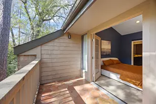 252 Sugar Berry Cir, Houston, TX 77024 - Photo 32