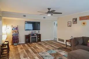 905 Center St, El Campo, TX 77437 - Photo 10