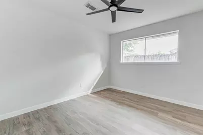 5514 Chantilly Lane, Houston, TX 77092 - Photo 34