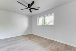 5514 Chantilly Ln, Houston, TX 77092 - Photo 36