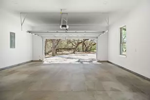 114 Center Tree Dr, Palacios, TX 77465 - Photo 8