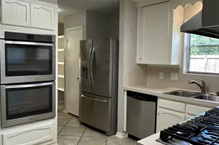 11702 Brighton Ln, Meadows Place, TX 77477 - Photo 18