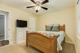 239 Lakewood Dr, Clute, TX 77531 - Photo 24