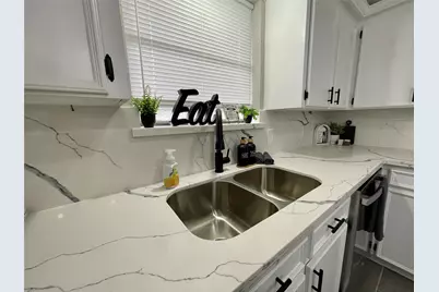 251 Schley Street, Richwood, TX 77531 - Photo 12