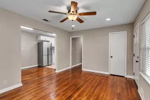 219 E Janisch Rd, Houston, TX 77022 - Photo 12