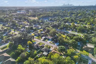 219 E Janisch Rd, Houston, TX 77022 - Photo 20