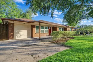 219 E Janisch Rd, Houston, TX 77022 - Photo 2