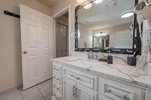 11823 Caprock Canyons Ln, Sugar Land, TX 77498 - Photo 28