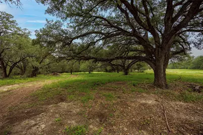 2570 Burke Road, Flatonia, TX 78941 - Photo 6