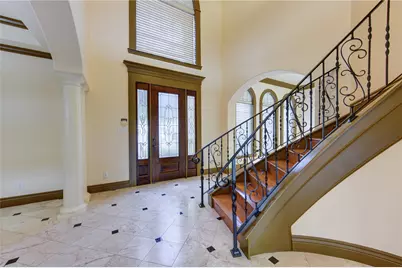5207 Eagle Pointe Court, Sugar Land, TX 77479 - Photo 6